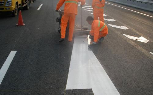 尉犁丙烯酸标线涂料